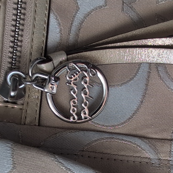 Coach Poppy 2010 Signature Gold 2 Way Satchel/Crossbody - Picture 6 of 15